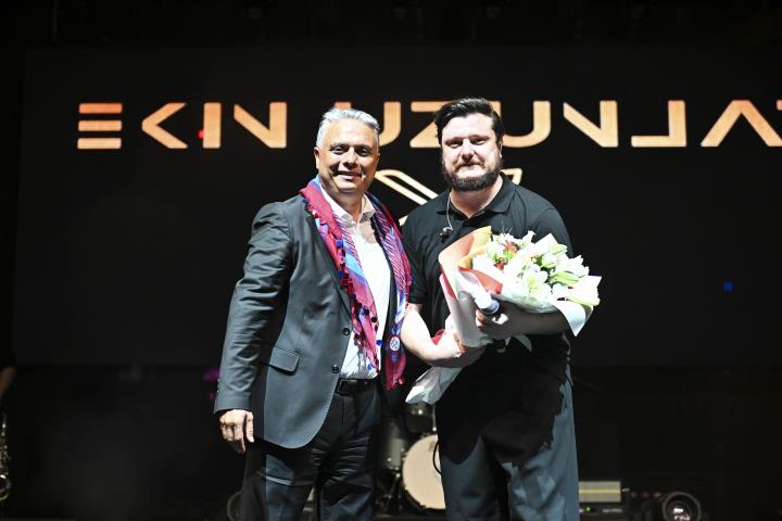 Başkan Uysal, ‘Muratpaşa dünyaya örnek olacak güçte’